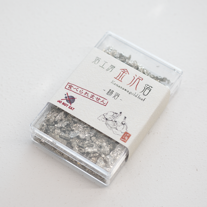 箔一 箔工房金沢箔 切り廻し